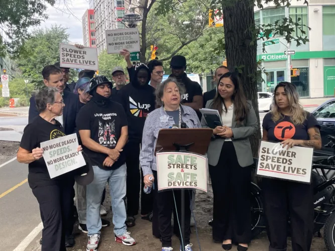 Consumer Protection: New bill aims to eliminate high-speed e-motos in New York